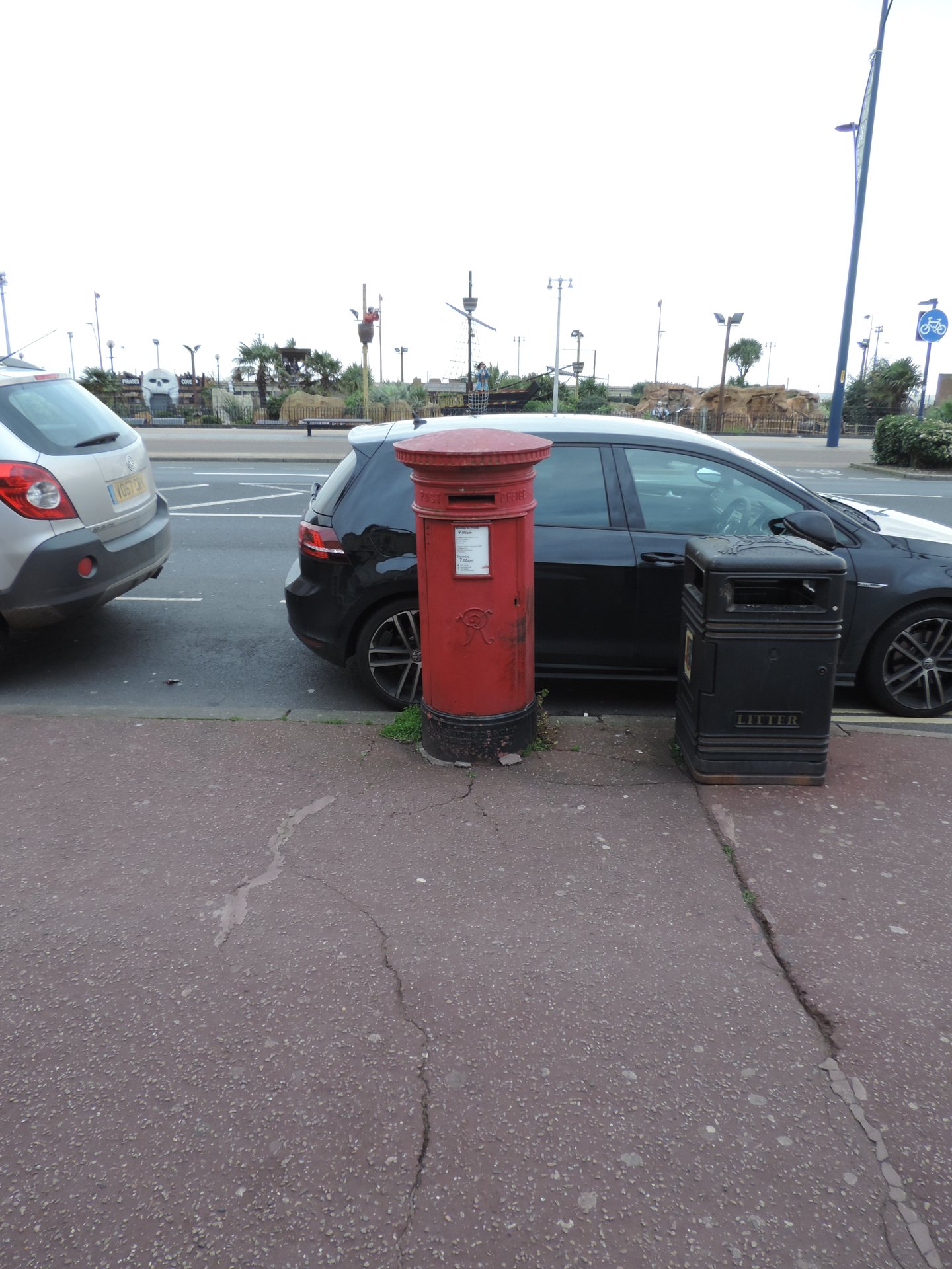 Trafalgar Square, Great Yarmouth photo 2