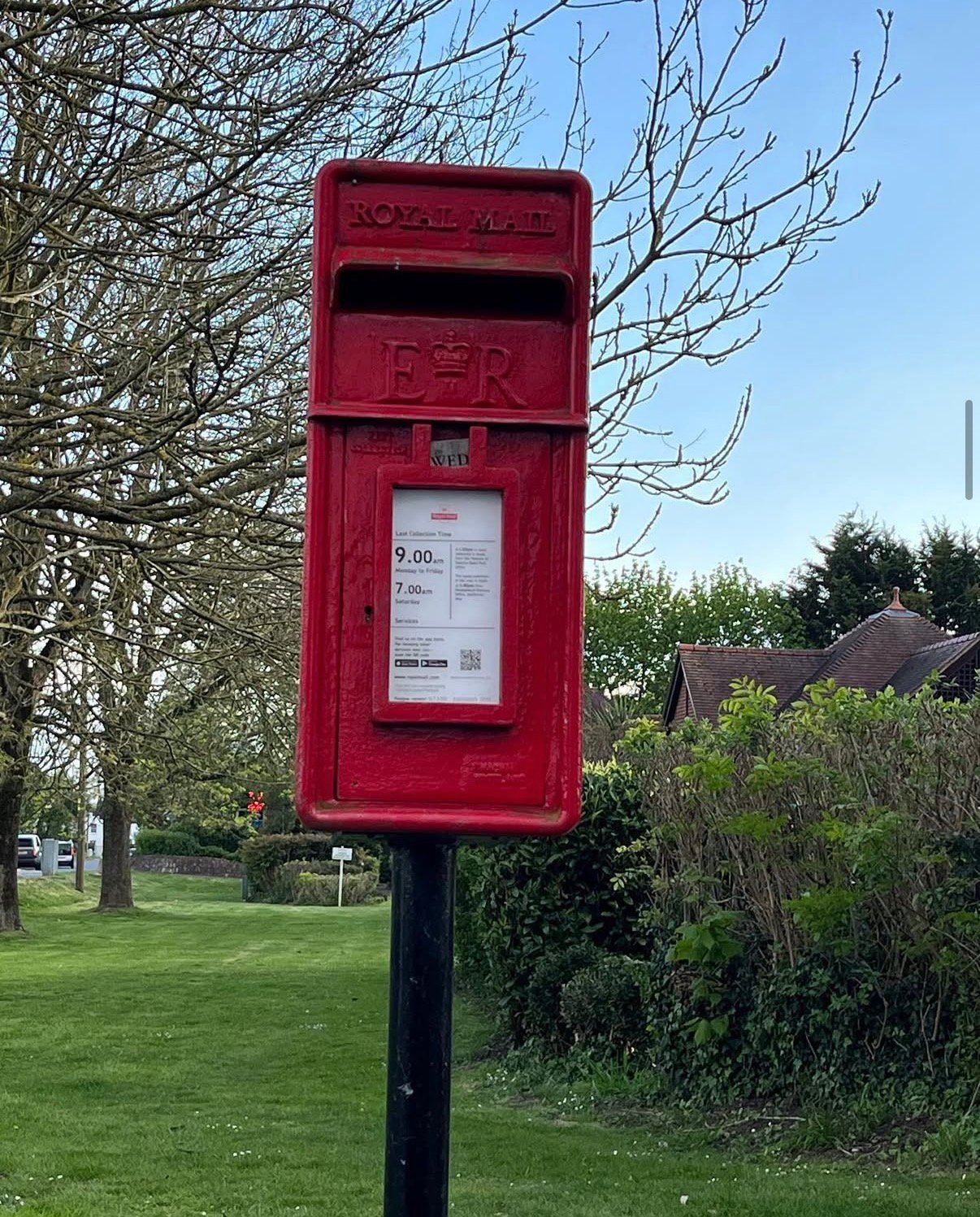 Little Marlow Road, Marlow, Queen Elizabeth II