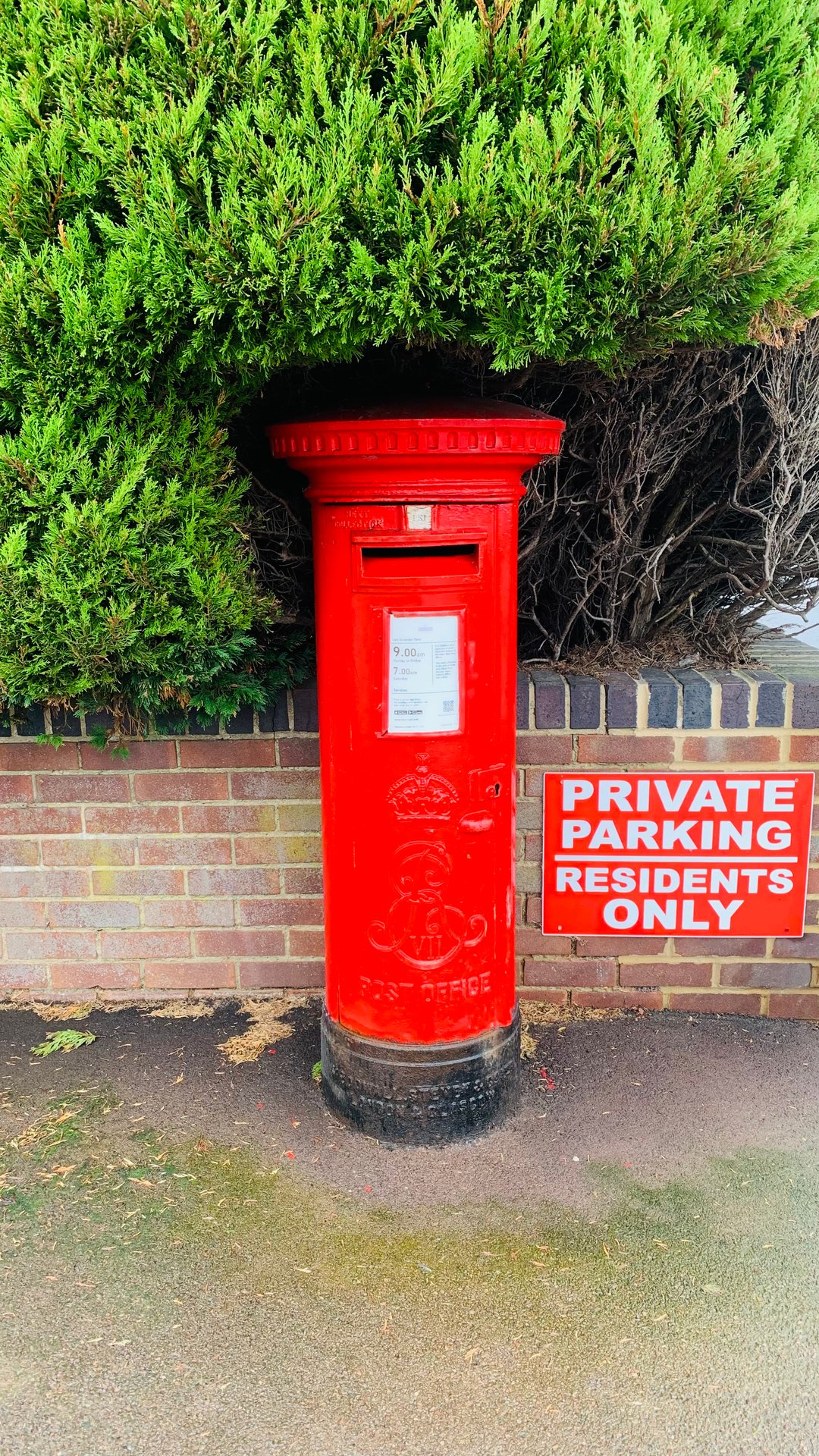 Coronation Road, Prestbury photo 5