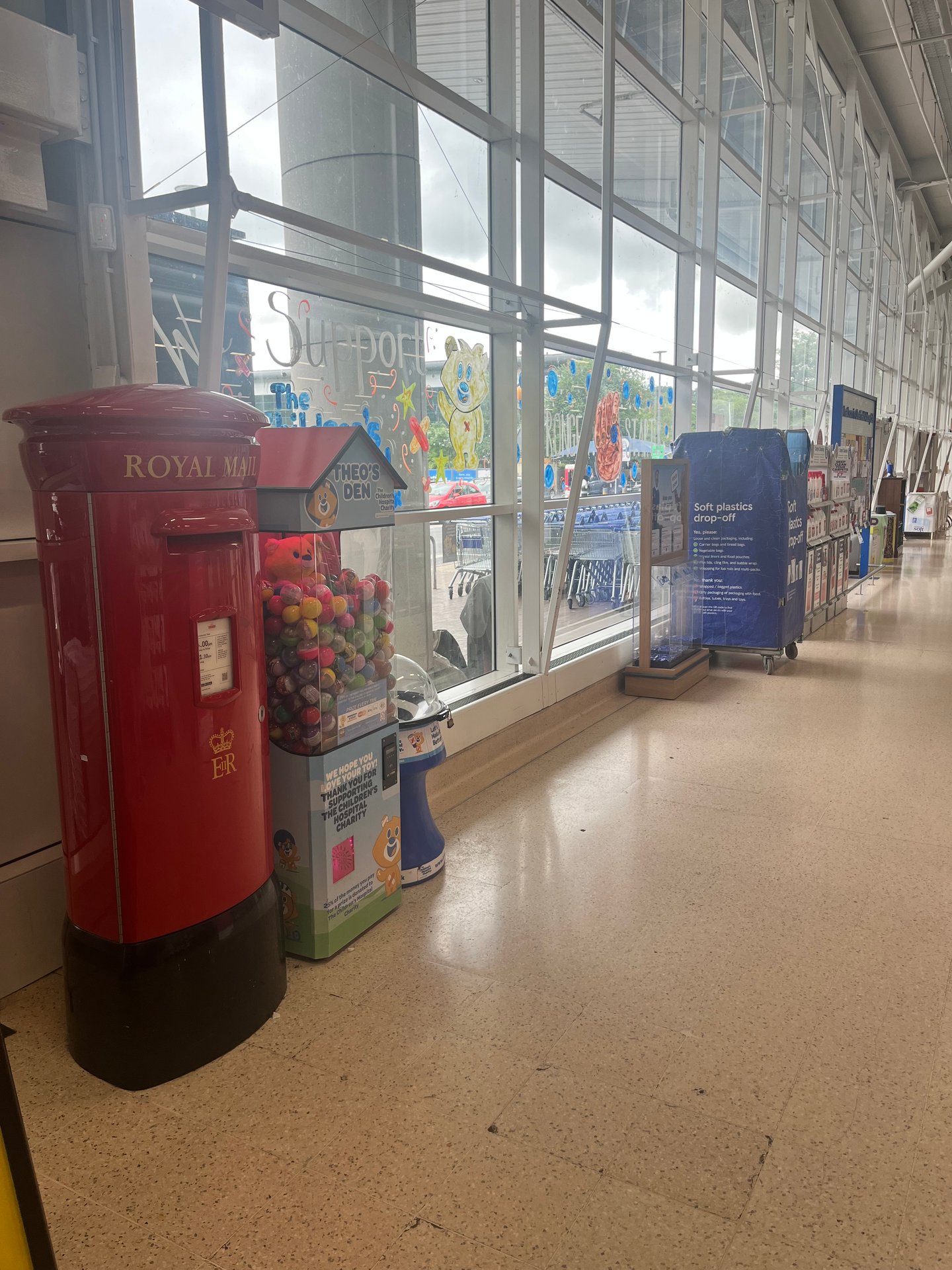 Tesco Extra, Abbeydale Road, Sheffield photo 4