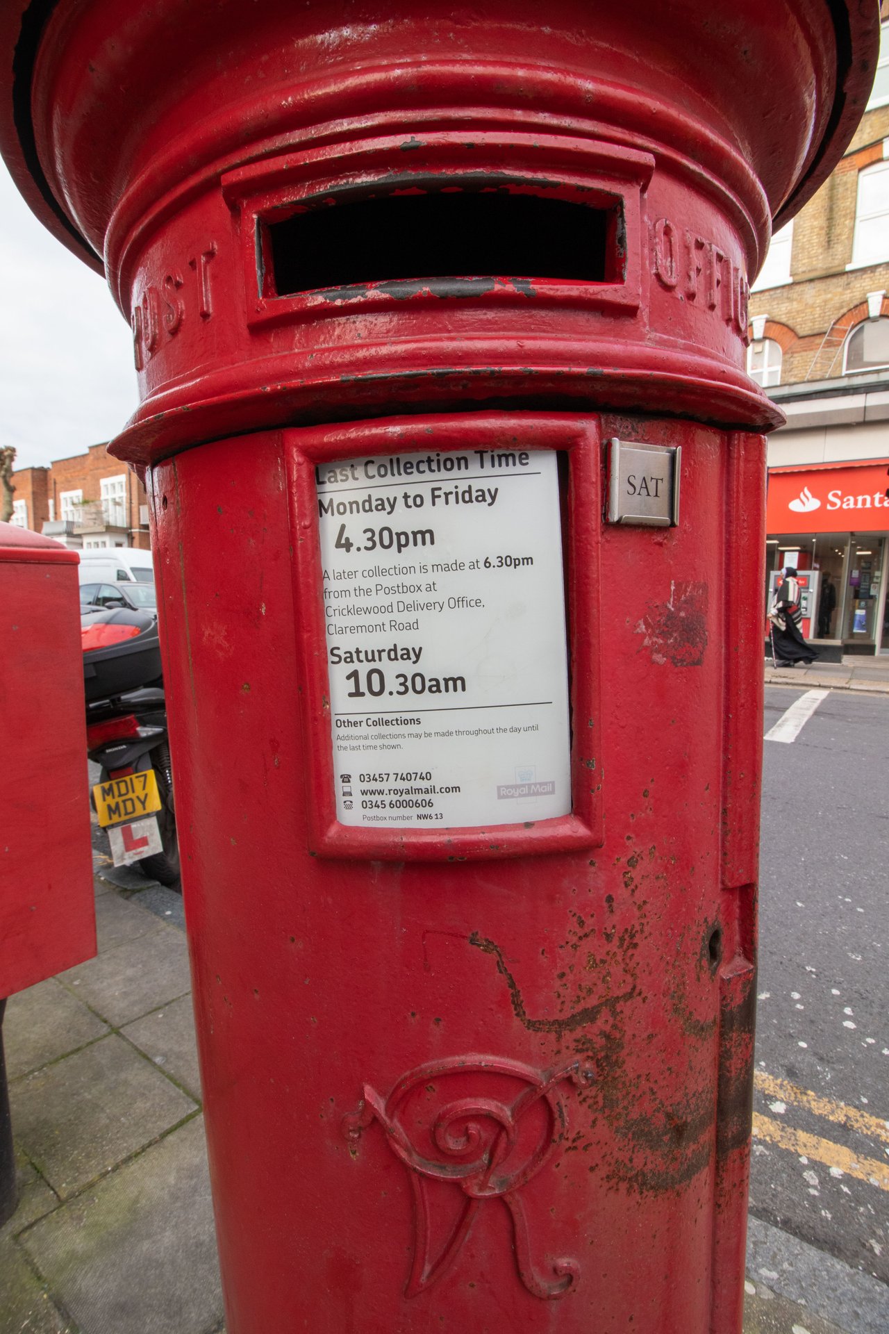 Victoria Road, Greater London photo 2
