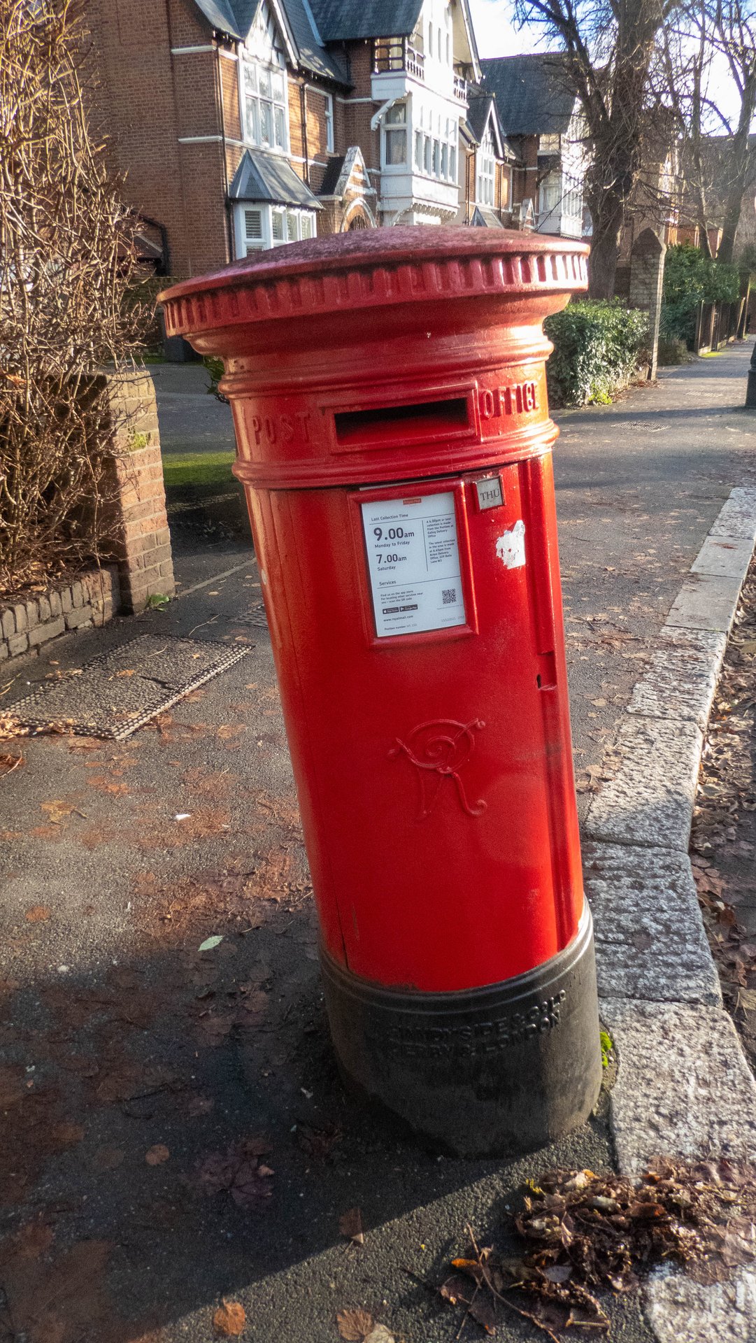 North Common Road, Greater London photo 2