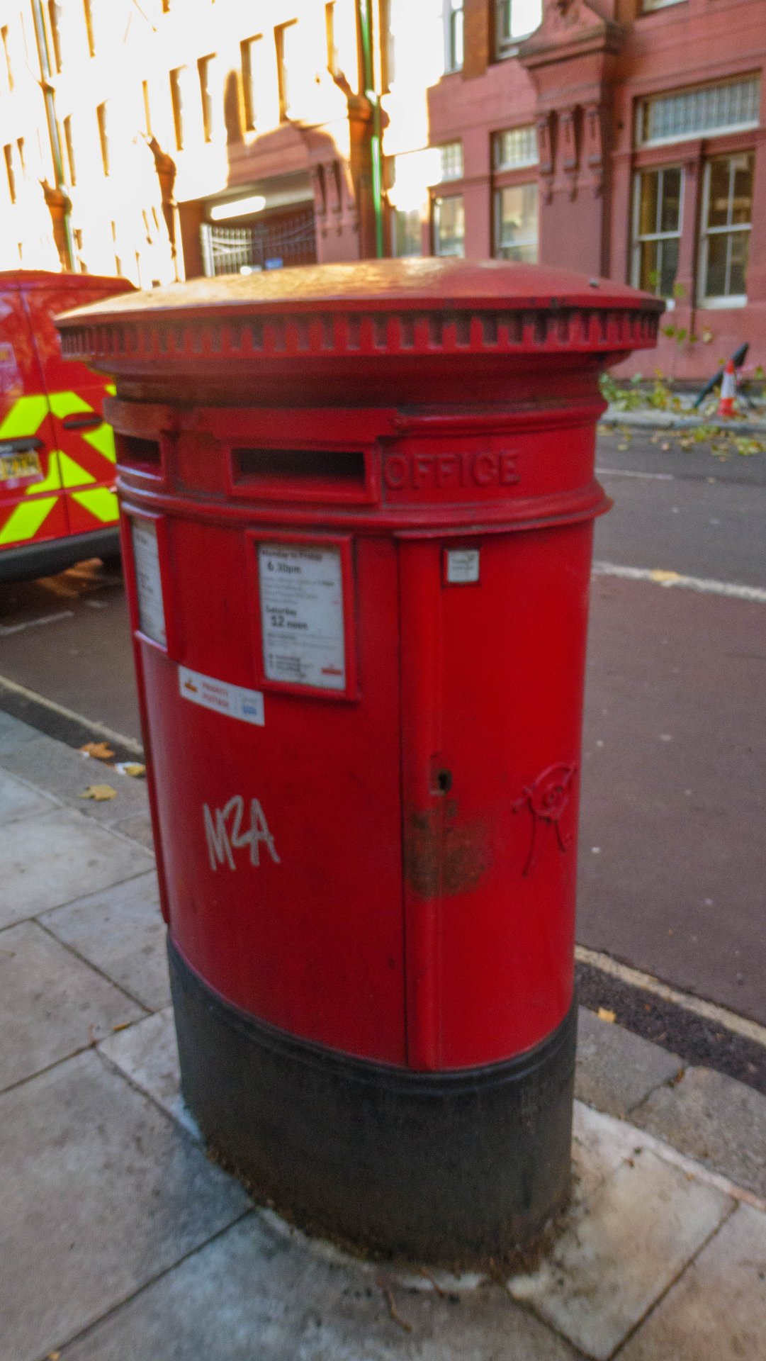 Rosebery Avenue, Greater London photo 3
