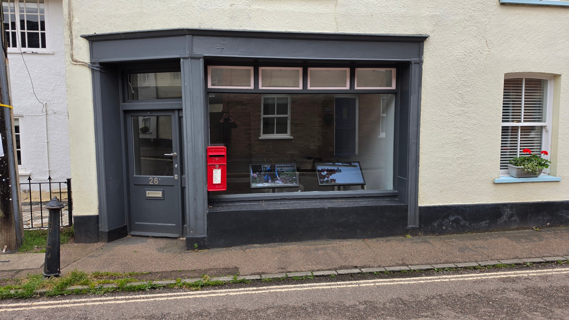 Fore Street, Silverton, Queen Elizabeth II
