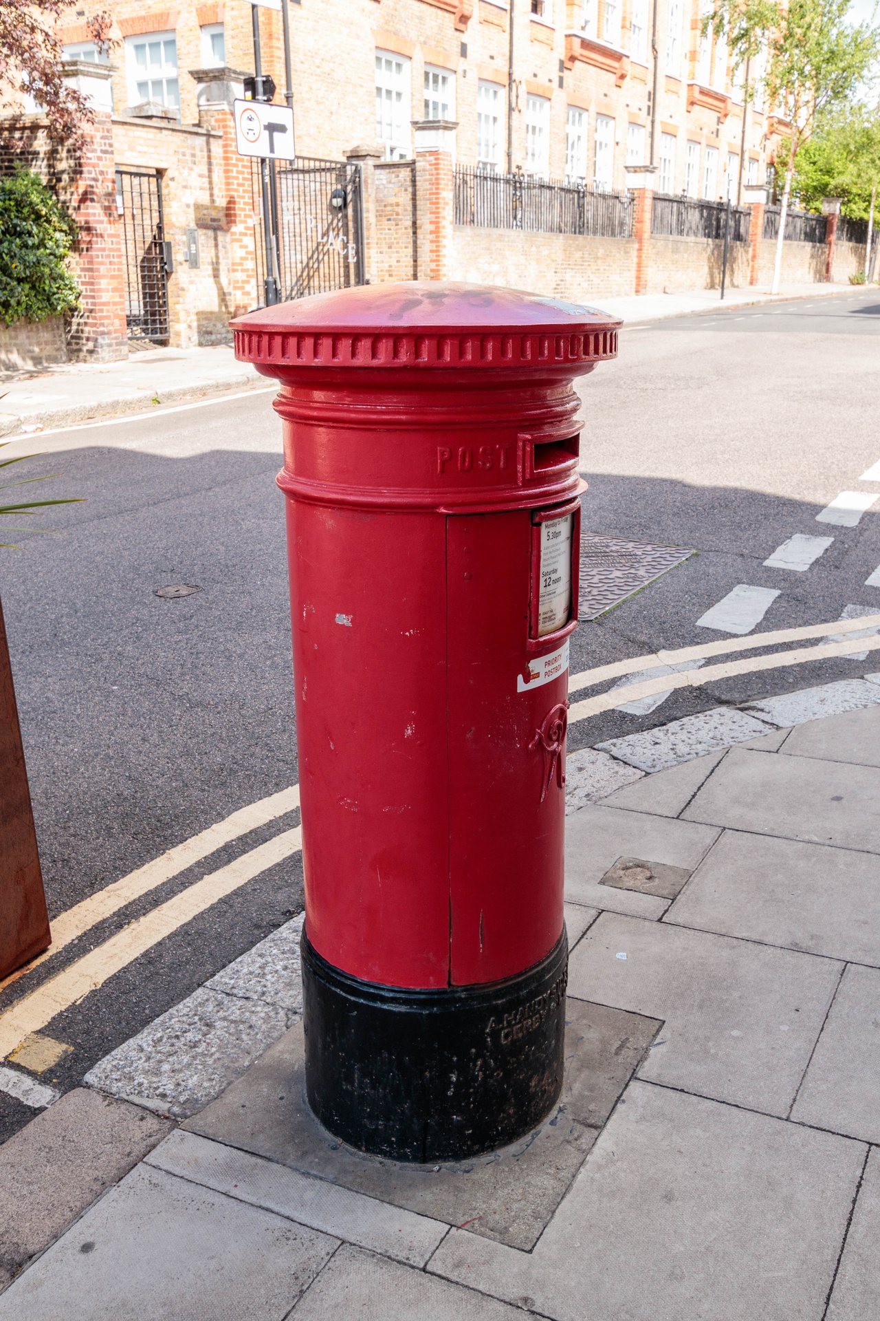 Oldfield Road, Greater London photo 4