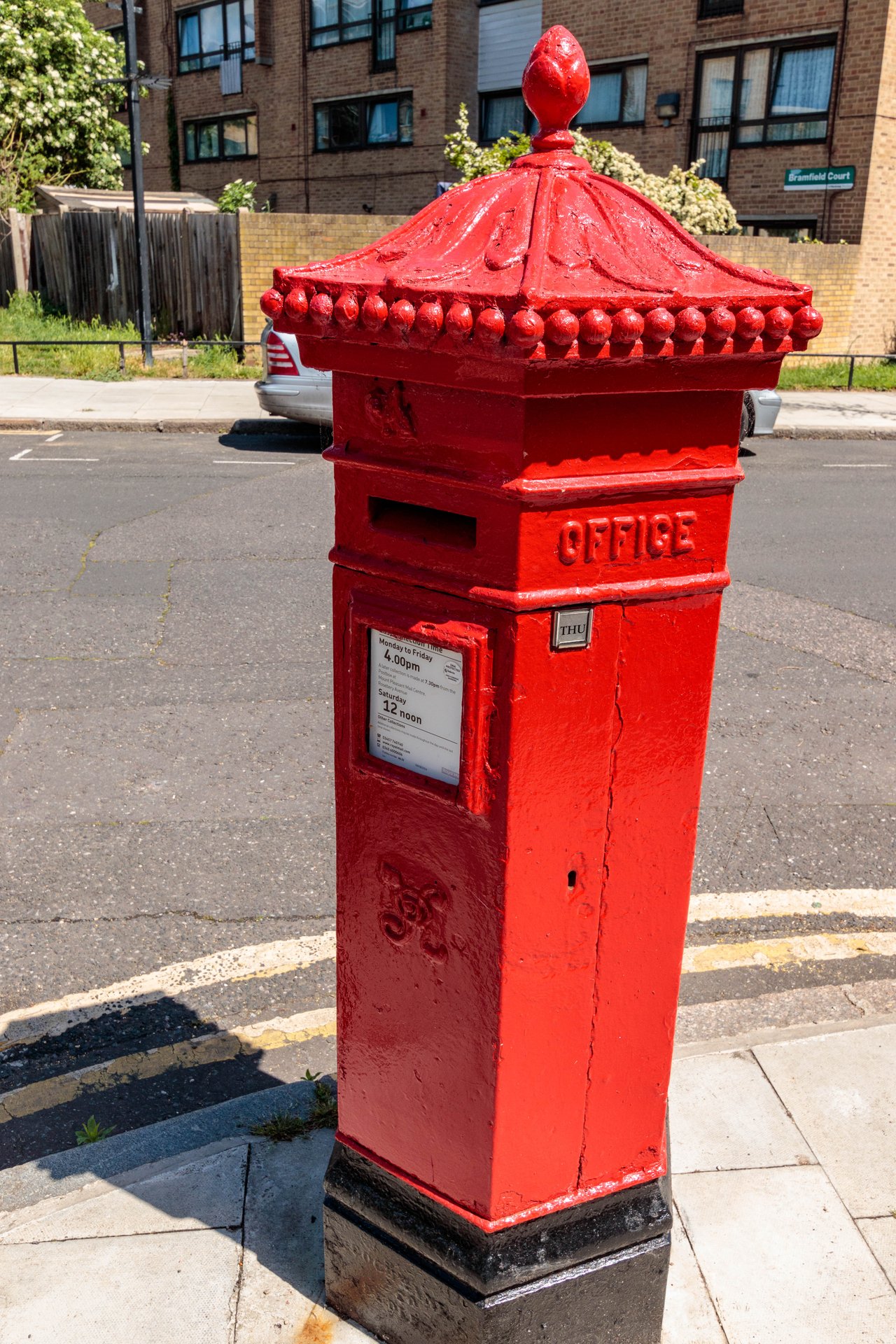 Queen's Drive, Greater London photo 5