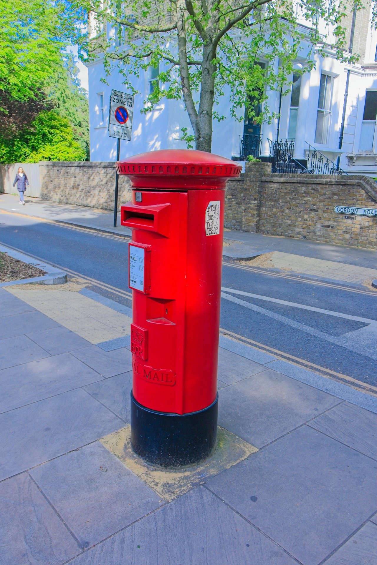 Springbridge Road, Greater London photo 3