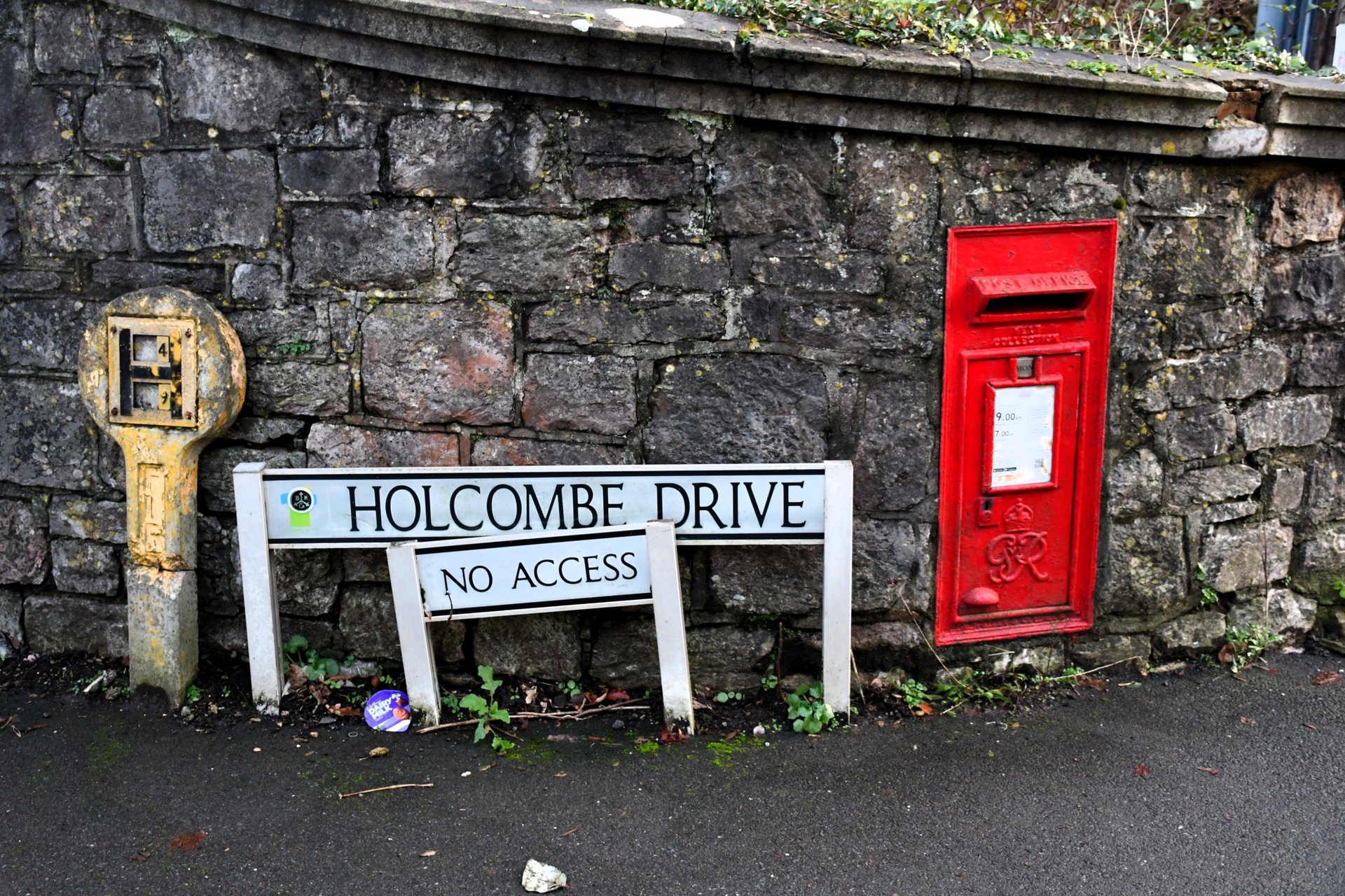 Holcombe Drive, Holcombe, King George VI