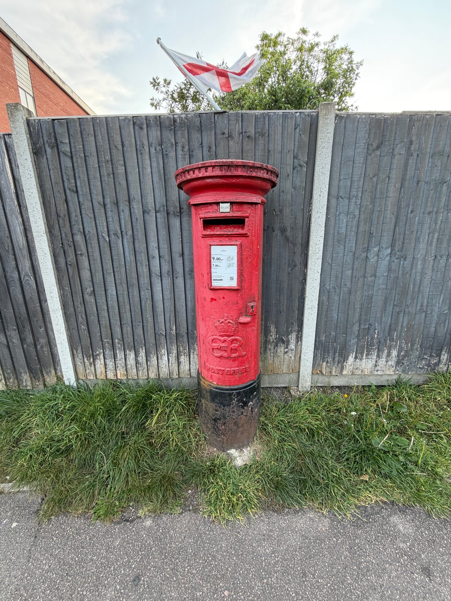 School Mead, Abbots Langley photo 4