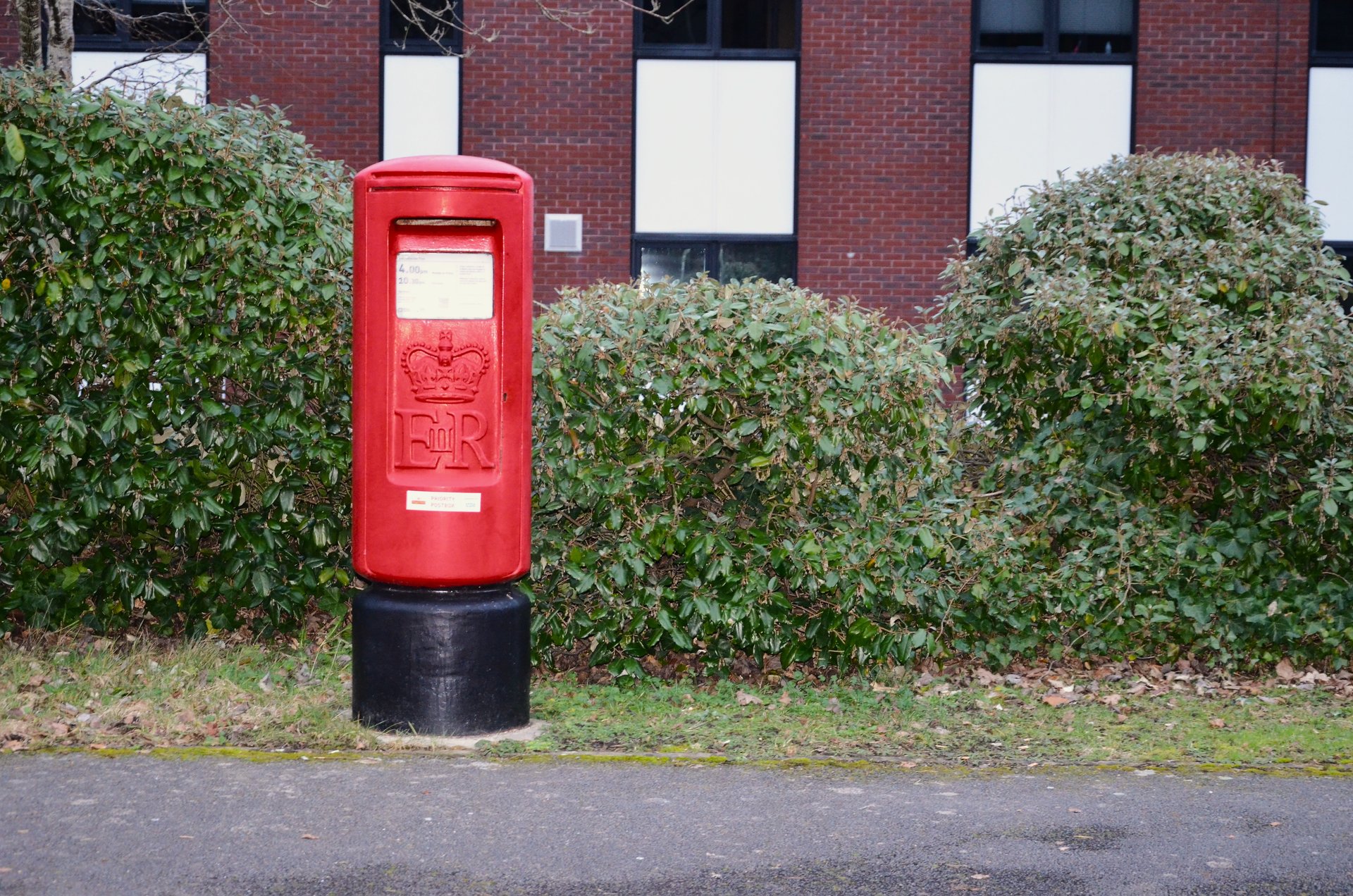 Tuscany Way, Yateley, Queen Elizabeth II