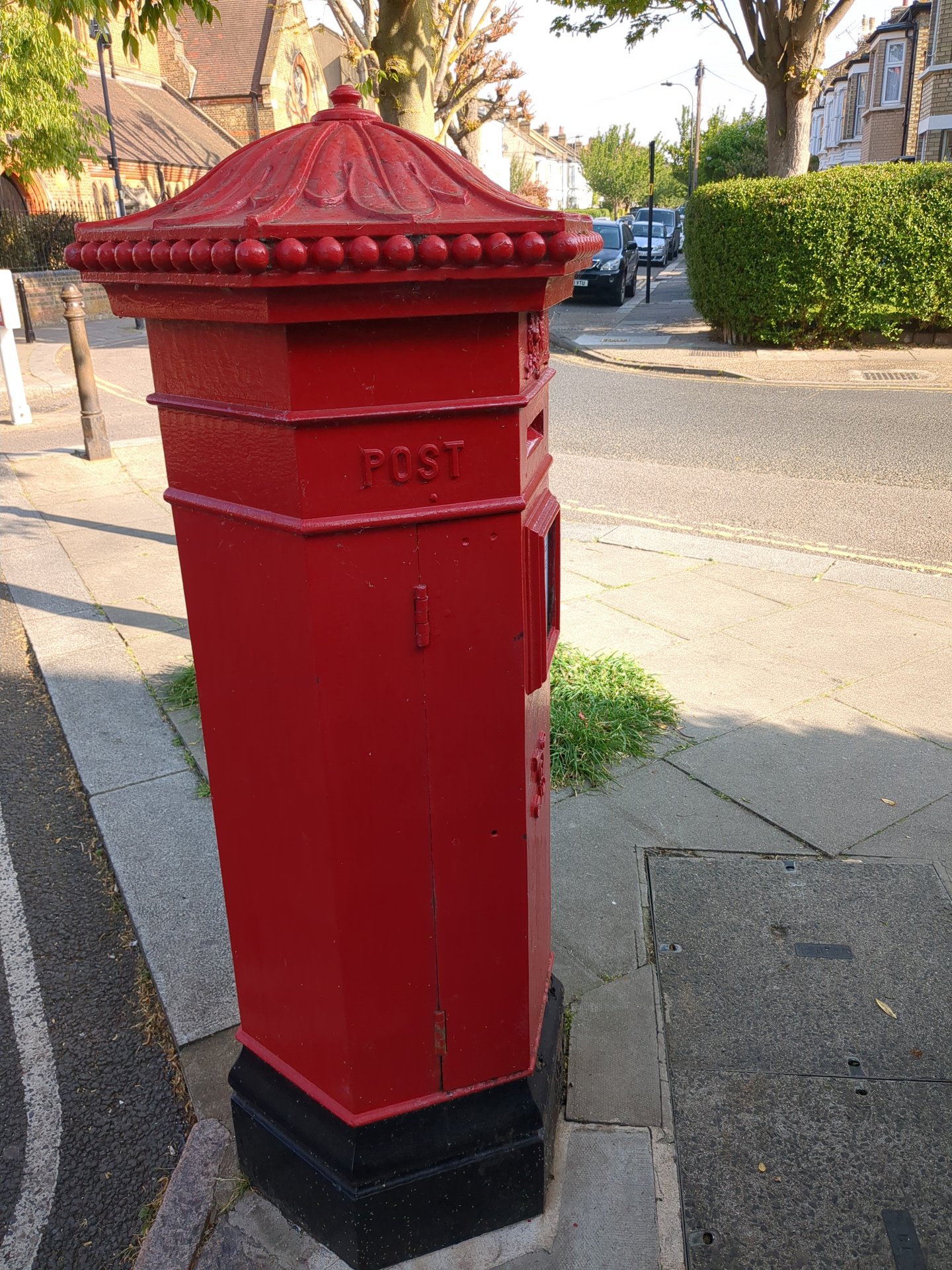 Godolphin Road, Greater London photo 2